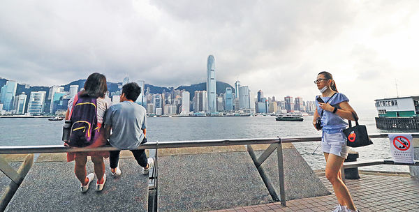 訪港客按月升26% 旅發局料未來跌幅收窄