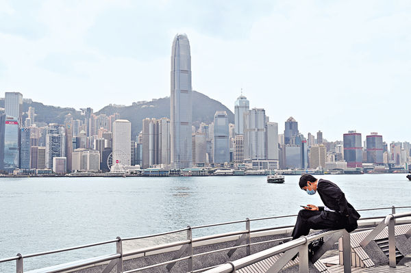 收緊防疫令經濟受壓 惠譽降港GDP增長預測