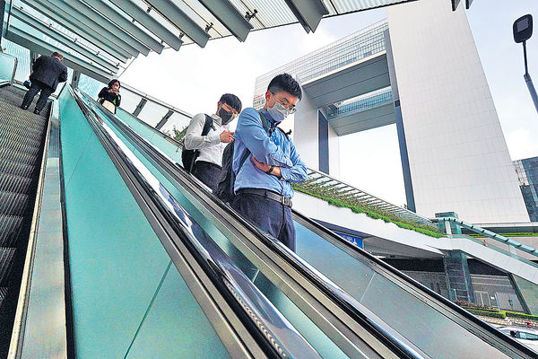 公務員薪趨調查今出爐 工會料增幅至少4%