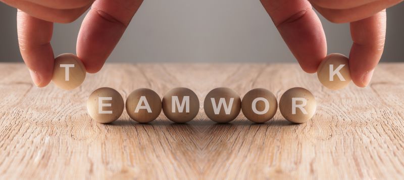 The Importance of Teamwork in the Workplace 工作場所團隊合作的重要性